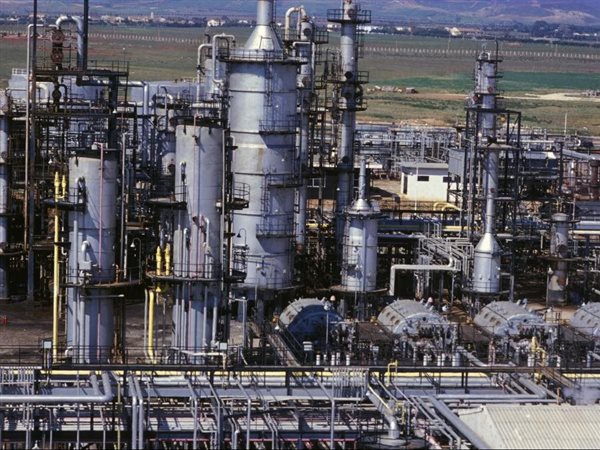 وزير البترول: بدء عودة إمدادات الغاز التدريجية إلى القطاعات الصناعية صباح اليوم