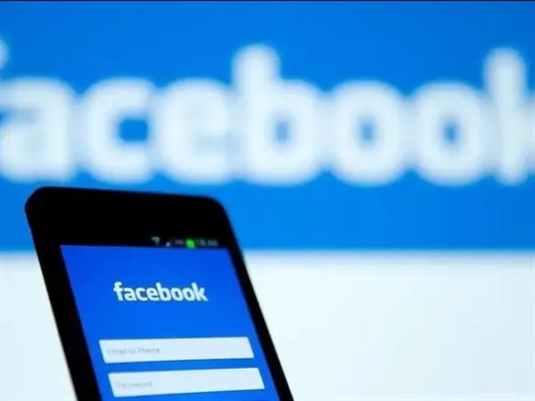 بدون كلمة مرور.. ميزة جديدة تغير طريقة الدخول إلى فيسبوك