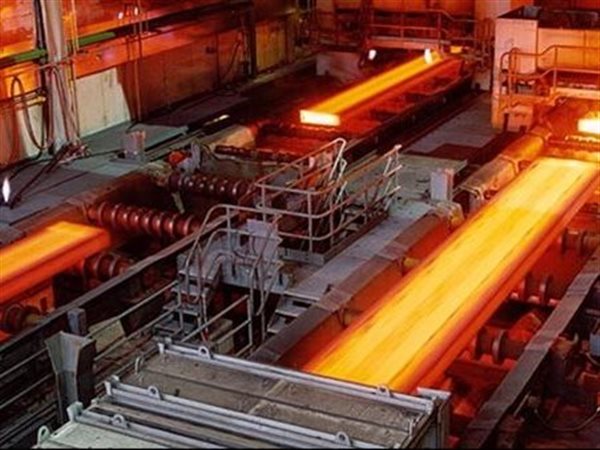 تضارب التفسيرات وراء قفزة سهم “الحديد والصلب”.. وخبيرة: لا معلومات جوهرية