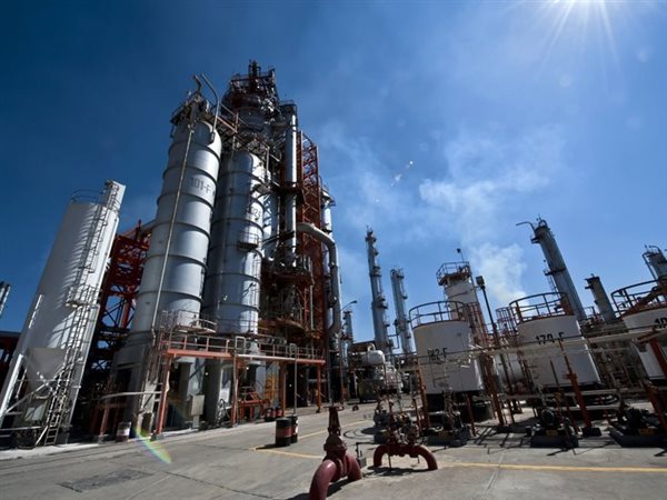 أسيوط على خريطة الطاقة الحديثة.. مجمع تكرير متطور لتقليل الاستيراد وتحقيق الاكتفاء الذاتي في الصعيد