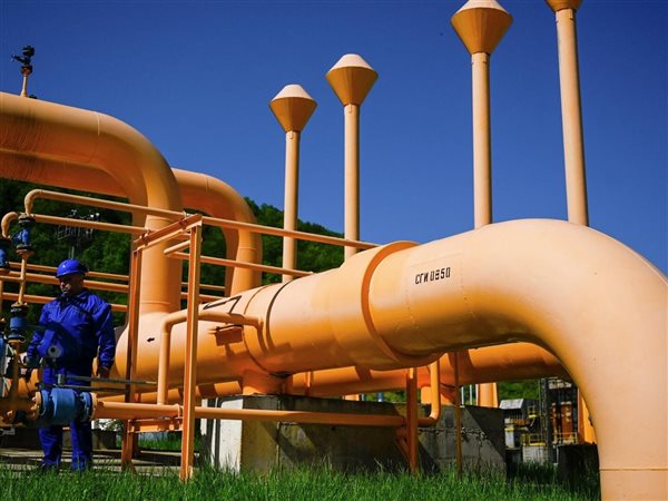 انخفاض أسعار الغاز الطبيعي الأوروبية مع انحسار التوترات في الشرق الأوسط