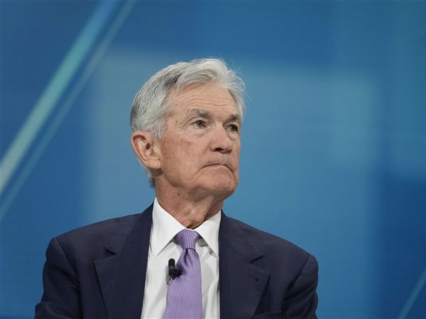 رئيس بنك الاحتياطي الفيدرالي الأمريكي: لم نتخذ أي قرارات بشأن الفائدة في سبتمبر