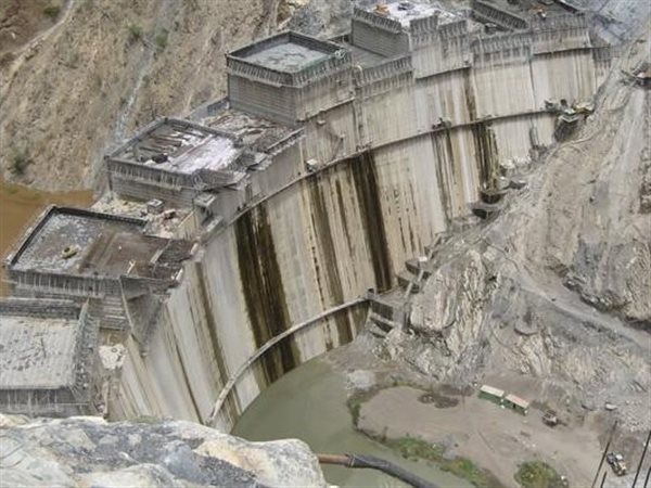 رئيس وزراء إثيوبيا يُعلن اكتمال بناء سد النهضة وافتتاحه في سبتمبر