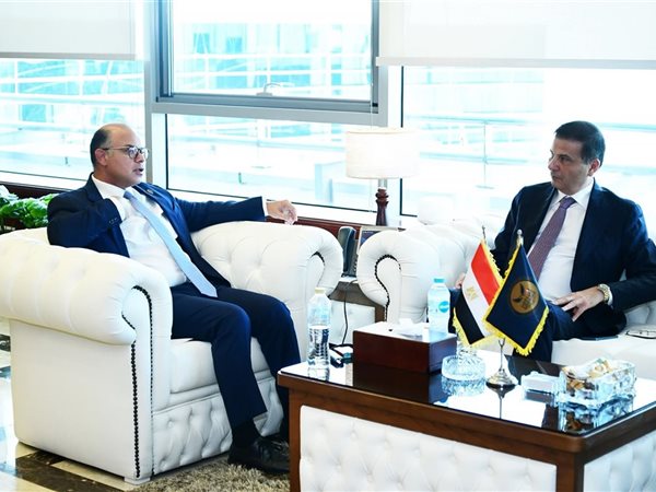 وزير الزراعة ورئيس الرقابة المالية يبحثان تسريع خطط صندوق التكافل الزراعي