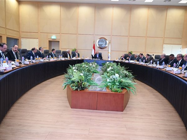 وزير الصناعة والنقل يترأس الجمعية العامة العادية للشركة القابضة للنقل