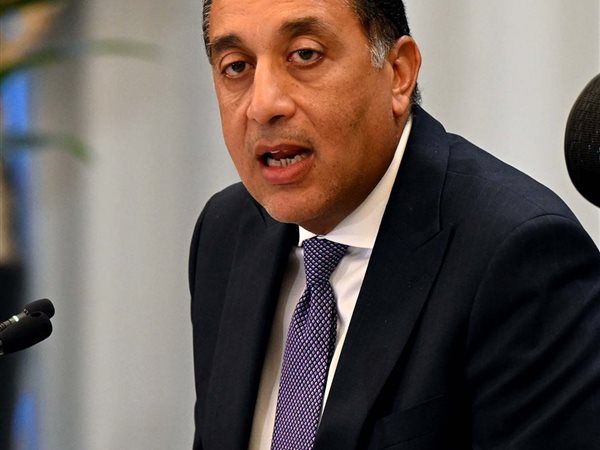 مدبولي: سفن التغييز الثلاثة ترفع تسييل الغاز إلى 2.25 مليار قدم مكعب 