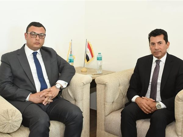 لقاء موسع بين الإسكان والشباب والرياضة لمتابعة المشاريع المشتركة