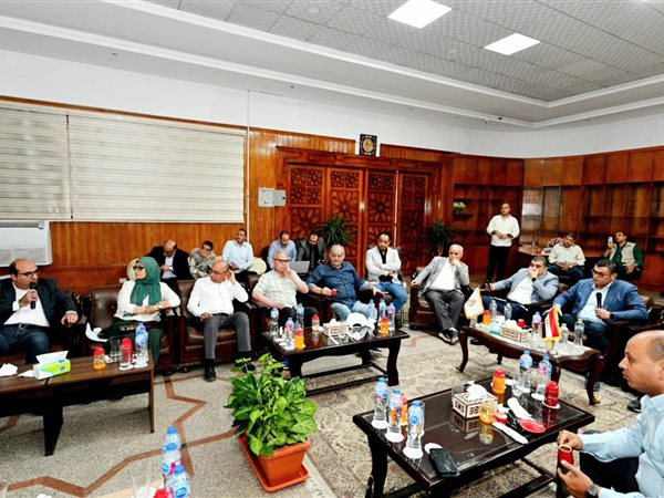 وزير الإسكان يتابع سير العمل بمدن أكتوبر وزايد وسفنكس الجديدة ميدانيًا