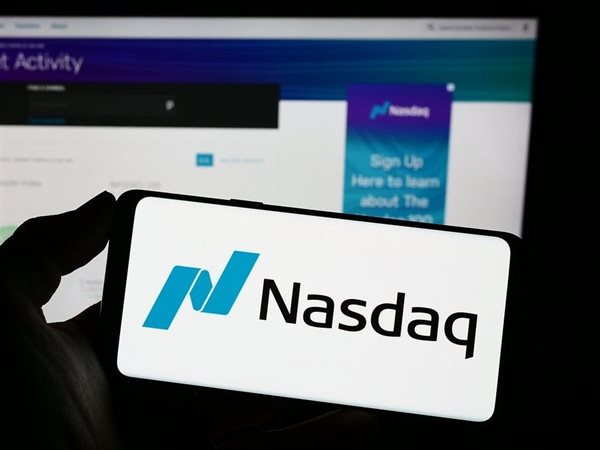 كيف تستمر في مؤشر ناسداك 100؟.. دليل شامل للاستثمار الناجح