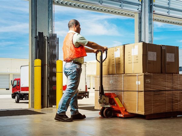 كيف قفزت الحصيلة الجمركية في مصر إلى 112 مليار جنيه خلال عام؟