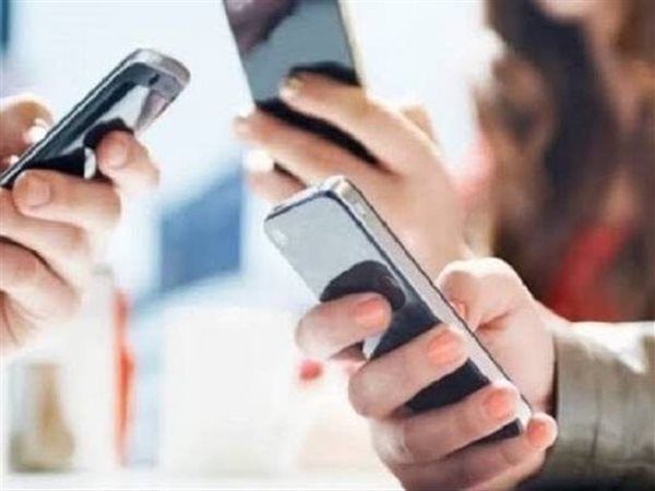 مصر تتحول لمركز إقليمي لصناعة الهواتف المحمولة مع توقعات بارتفاع المبيعات