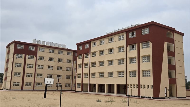 مدرسة 
