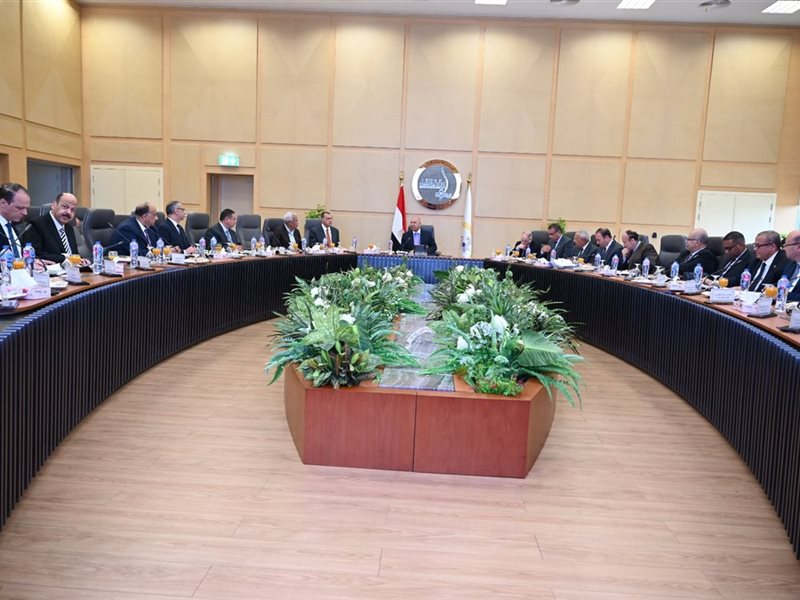 وزير الصناعة والنقل