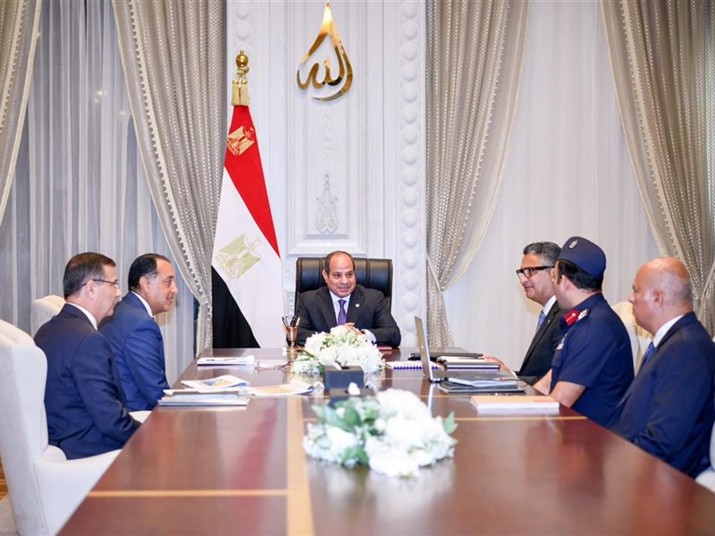 اجتمع الرئيس مع الدكتور
