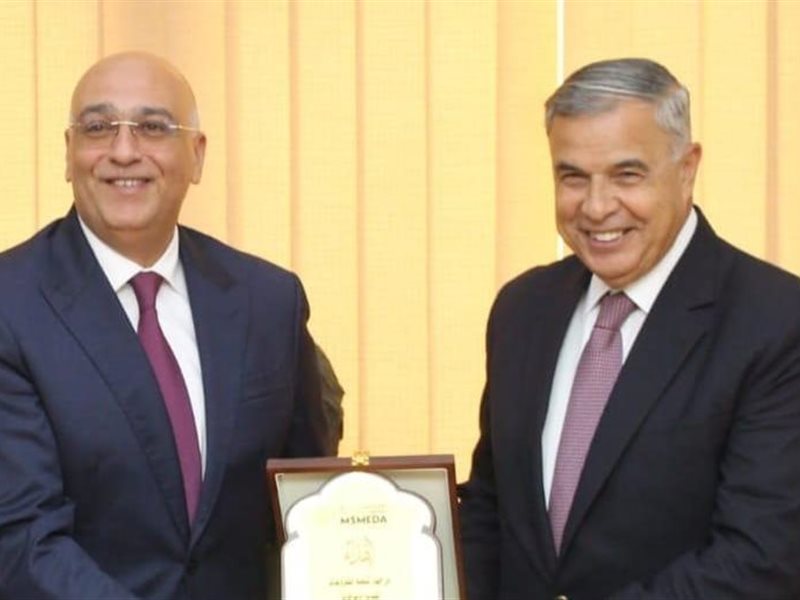 باسل رحمي مع محافظة