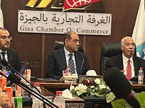 الغرفة التجارية والضرائب تبحثان تسريع تطبيق الفاتورة والإيصال الإلكتروني