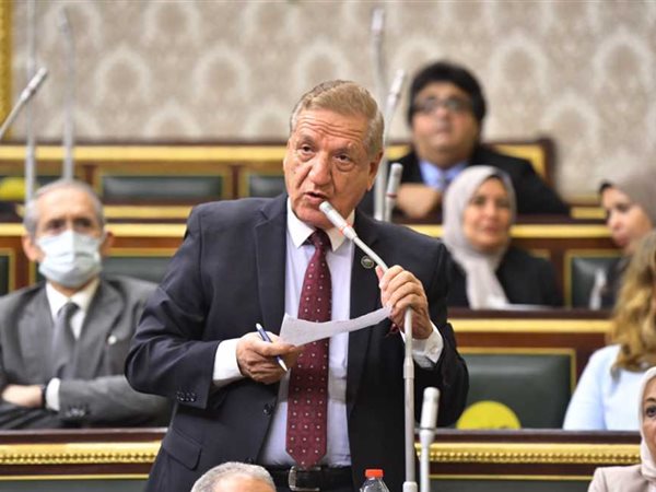 فخري الفقي يتوقع زيادة الأجور 15% بالموازنة الجديدة.. والحد الأدنى قد يتجاوز 8 آلاف جنيه لأول مرة