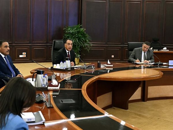 مدبولي يكلف المحافظين ببدء تشكيل لجان الحصر الخاصة بوحدات 