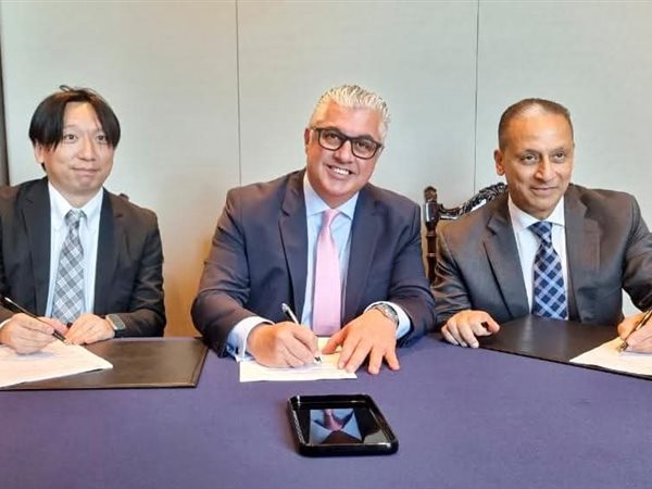 اقتصادية قناة السويس توقع اتفاقيتي تعاون مع شركاء يابانيين بالوقود الأخضر والهيدروجين