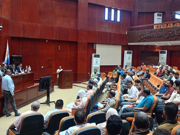 رئيس جهاز بدر: بيع 11 محلًا تجاريًا ومخبز بلدي في مزاد علني