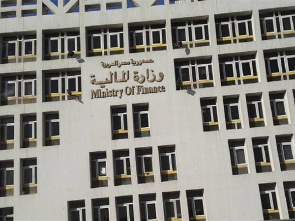 مصر تستعد لطرح سندات للمغتربين لتعزيز مواردها المالية