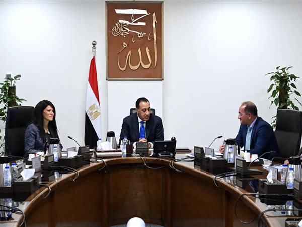 رئيس الوزراء يتابع آليات تنفيذ قانون تنظيم بعض الأحكام الخاصة بملكية الدولة