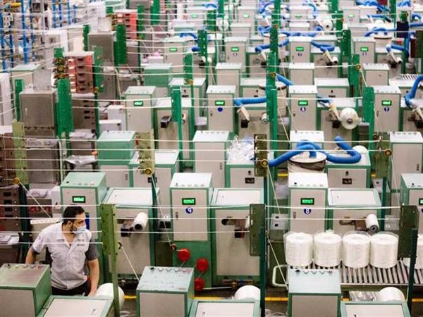 جذبت 500 مليون دولار.. مصر تعيد صياغة صناعة المنسوجات عبر اقتصادية قناة السويس