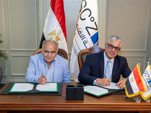 أول استثمار صناعي يوناني بالمنطقة الاقتصادية.. توقيع مشروع 