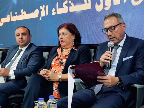 محمد الأتربي يترأس جلسة المنتدى العربي للذكاء الاصطناعي حول دور مؤسسات التمويل