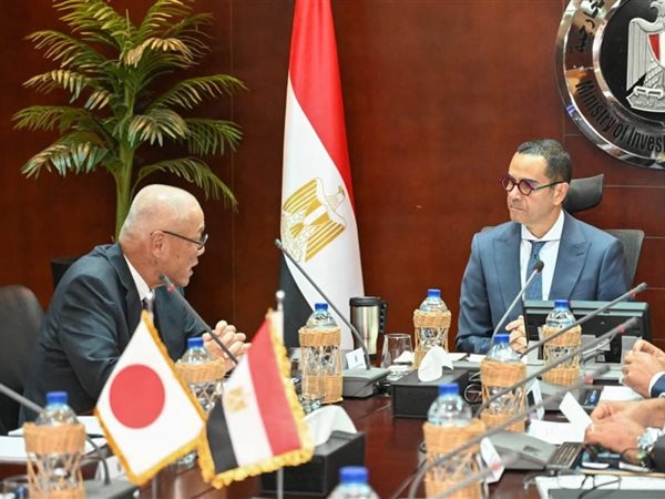 وزير الاستثمار يستقبل السفير الياباني بالقاهرة لبحث آفاق التعاون الاقتصادي بين البلدين
