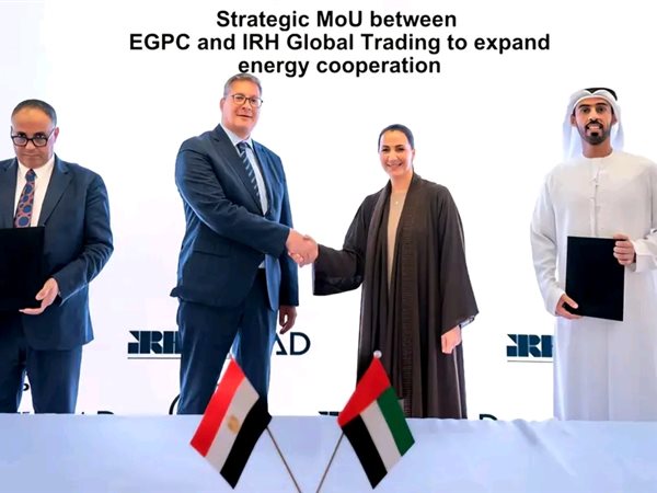 توقيع مذكرتي تفاهم بين قطاع البترول وشركة IRH الإماراتية بمجالي التمويل والتعدين