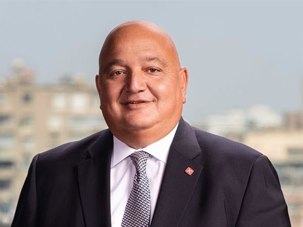 الرئيس التنفيذي لبنك saib: الذكاء الاصطناعي يقود ثورة الامتثال والالتزام والحوكمة بالبنوك