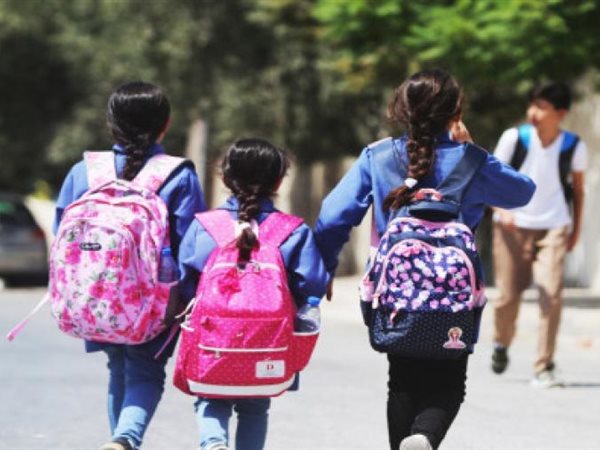 رئيس شعبة الأدوات المكتبية: المستورد يسيطر على 50% من مستلزمات المدارس رغم قوة الإنتاج المحلي