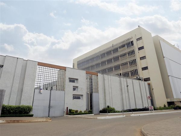 بنك غانا المركزي يقرر أكبر خفض لسعر الفائدة في تاريخه