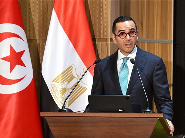 وزير الاستثمار يحث رجال الأعمال لإطلاق مشروعات مشتركة بمنتدى الأعمال المصري التونسي