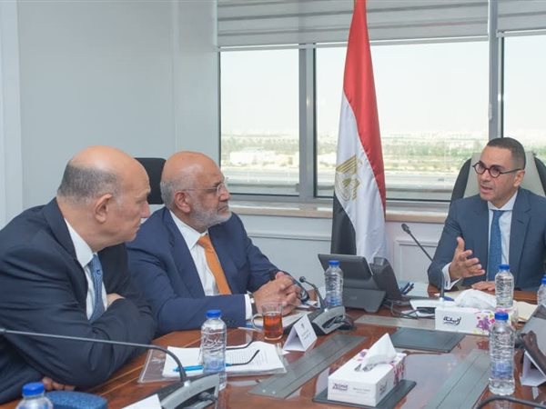 وزير الاستثمار يلتقي وفد البنك الدولي لاستعراض الشراكة مع مصر 