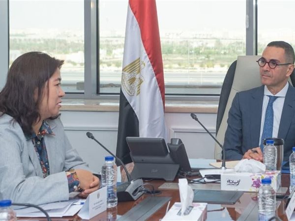 وزير الاستثمار يبحث مع البنك الأوروبي تعزيز التجارة الخارجية والإصلاح الاقتصادي