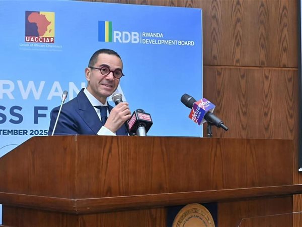 وزير الاستثمار يؤكد تعزيز التعاون المصري الرواندي في البنية التحتية 