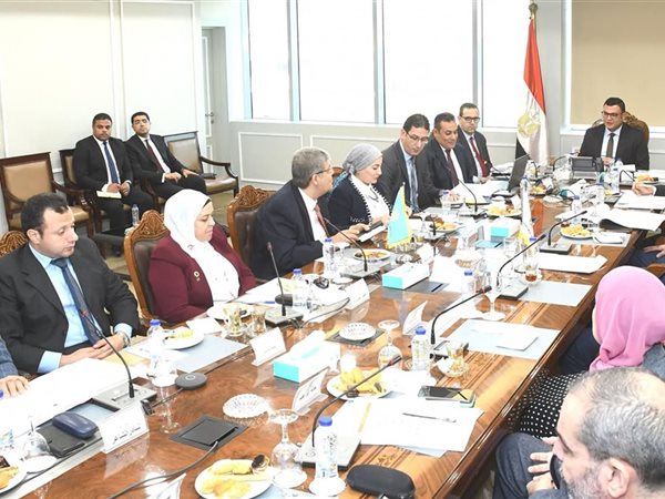 وزير الإسكان يترأس اجتماع مجلس إدارة الهيئة العامة للتنمية السياحية