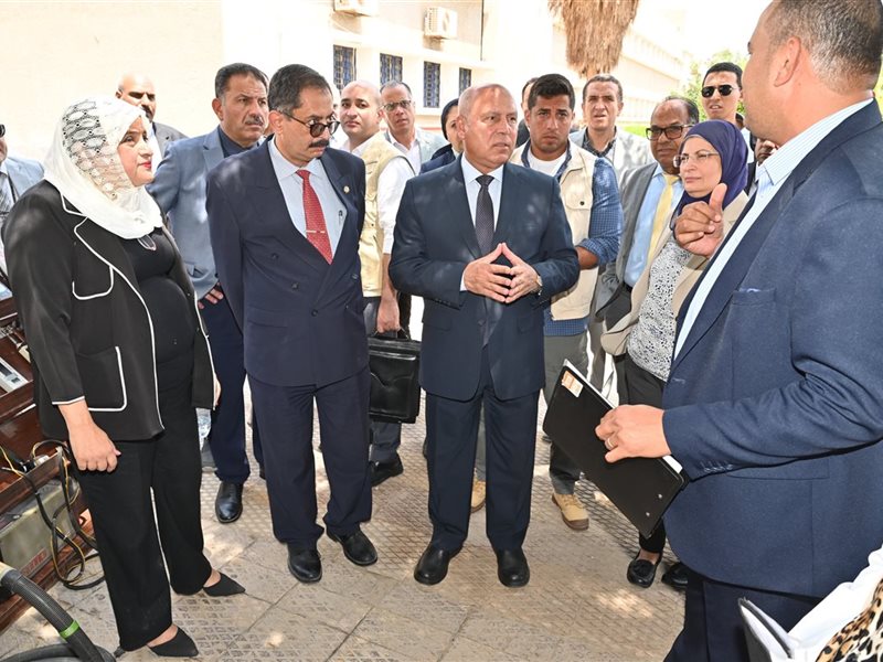 وزير الصناعة والنقل