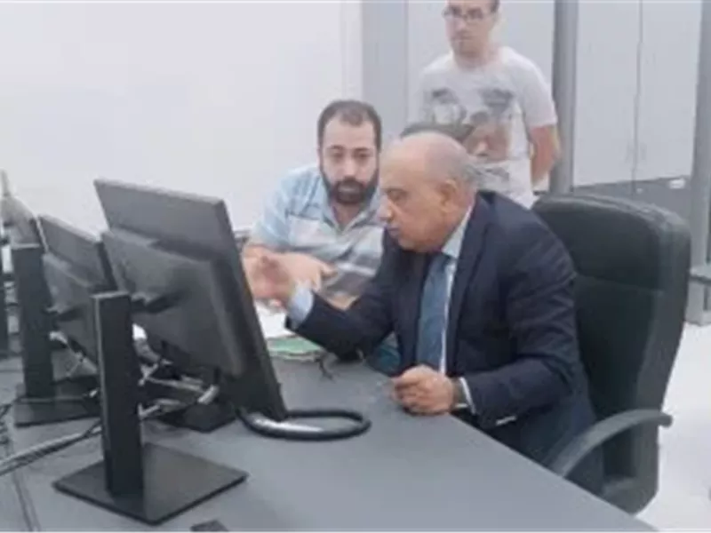 وزير الكهرباء