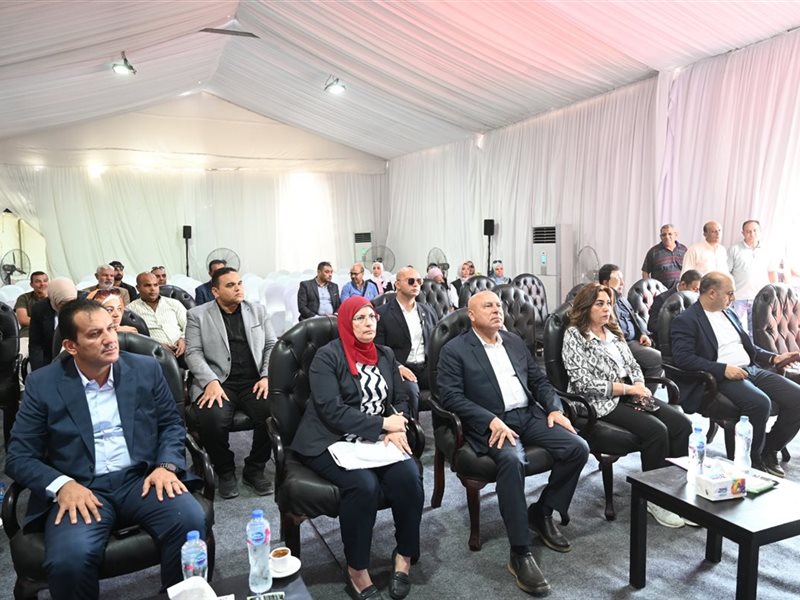 وزراء الحكومة يتفقدون