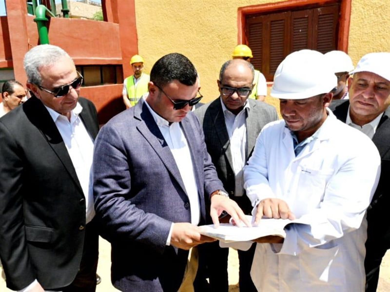 وزير الإسكان يتفقد