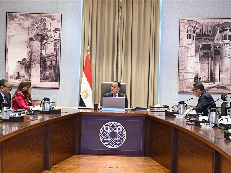 مدبولي مع وزير الإسكان