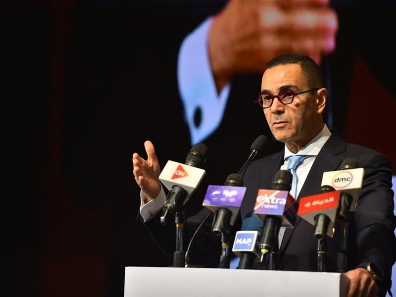 حسن الخطيب وزير الاستثمار