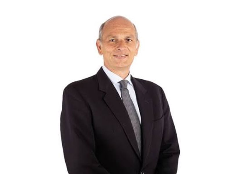 أيمن سامي، رئيس شركة