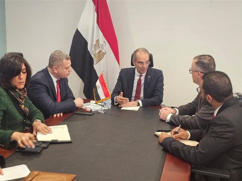 عمرو طلعت وزير الاتصالات