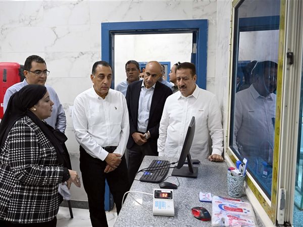 رئيس الوزراء يتفقد مركز طب الأسرة 