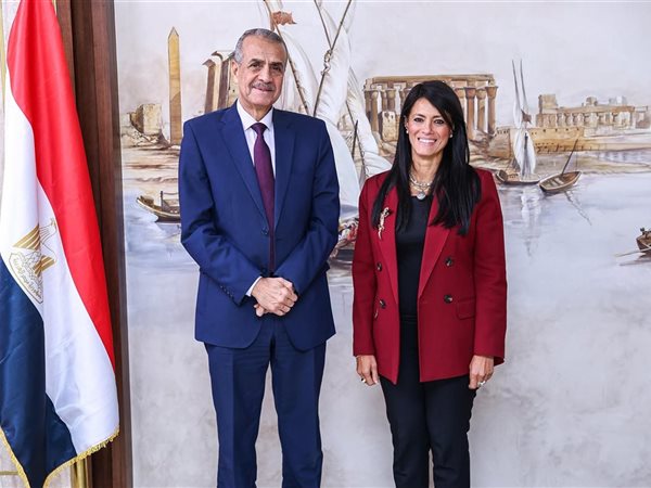 وزيرة التخطيط تتابع مع رئيس الإحصاء استعدادات التعداد العام للسكان والمنشآت