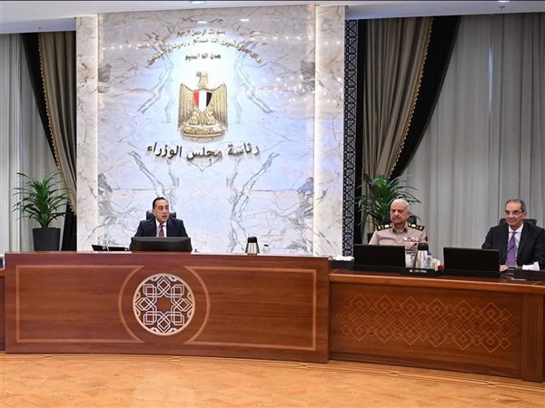 الحكومة تستعرض الاستراتيجية الوطنية للبناء والعمران الأخضر المستدام تمهيدًا للإطلاق